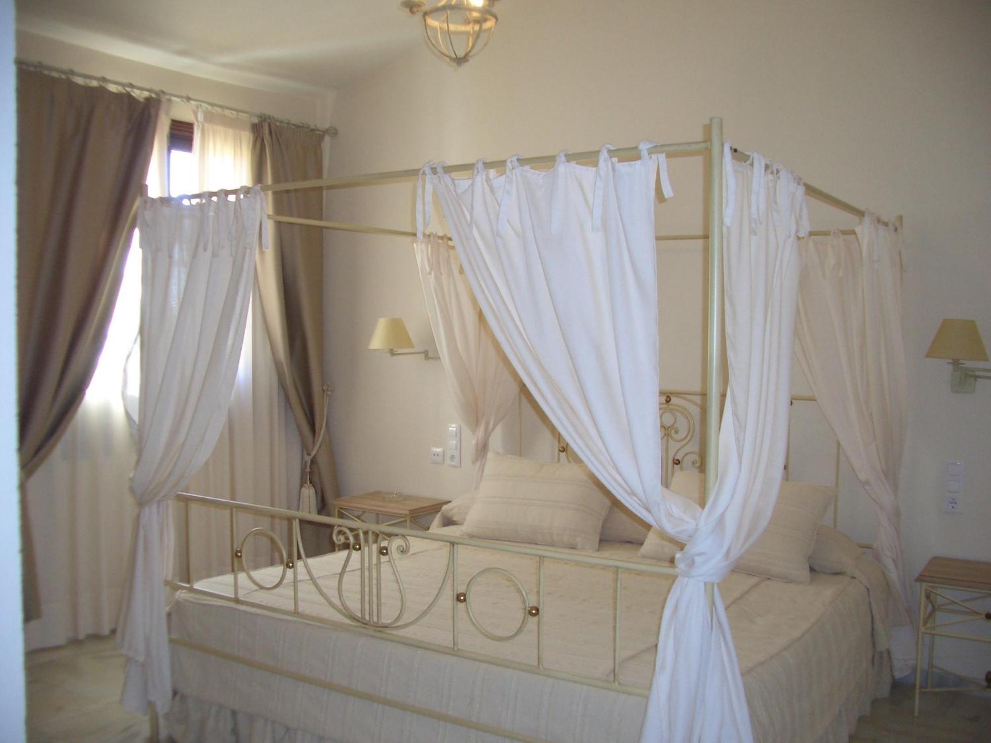 Hacienda Los Jinetes การ์โมนา ภายนอก รูปภาพ