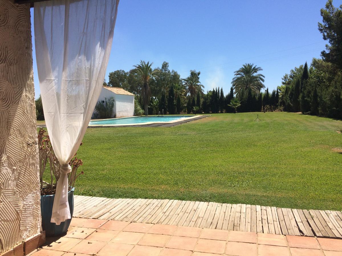 Hacienda Los Jinetes การ์โมนา ภายนอก รูปภาพ