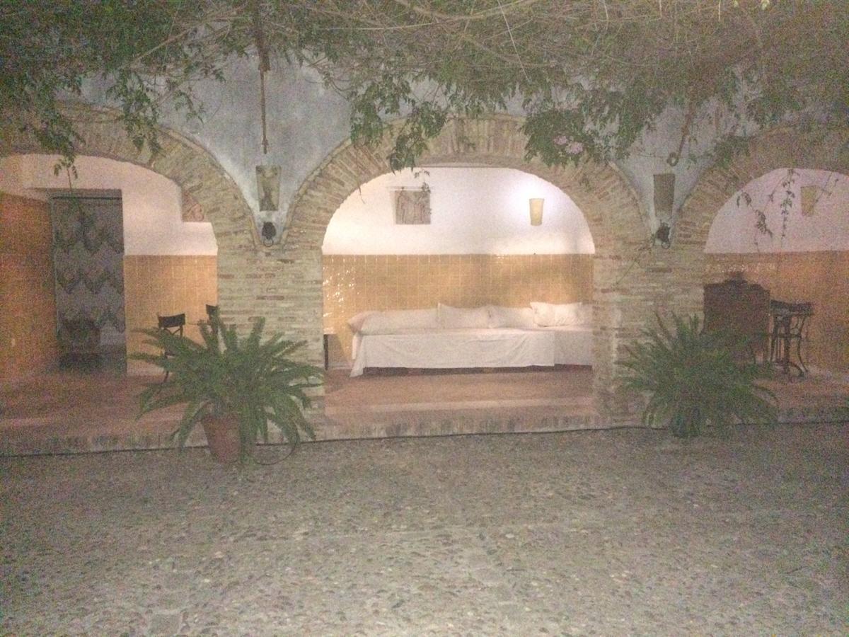 Hacienda Los Jinetes การ์โมนา ภายนอก รูปภาพ